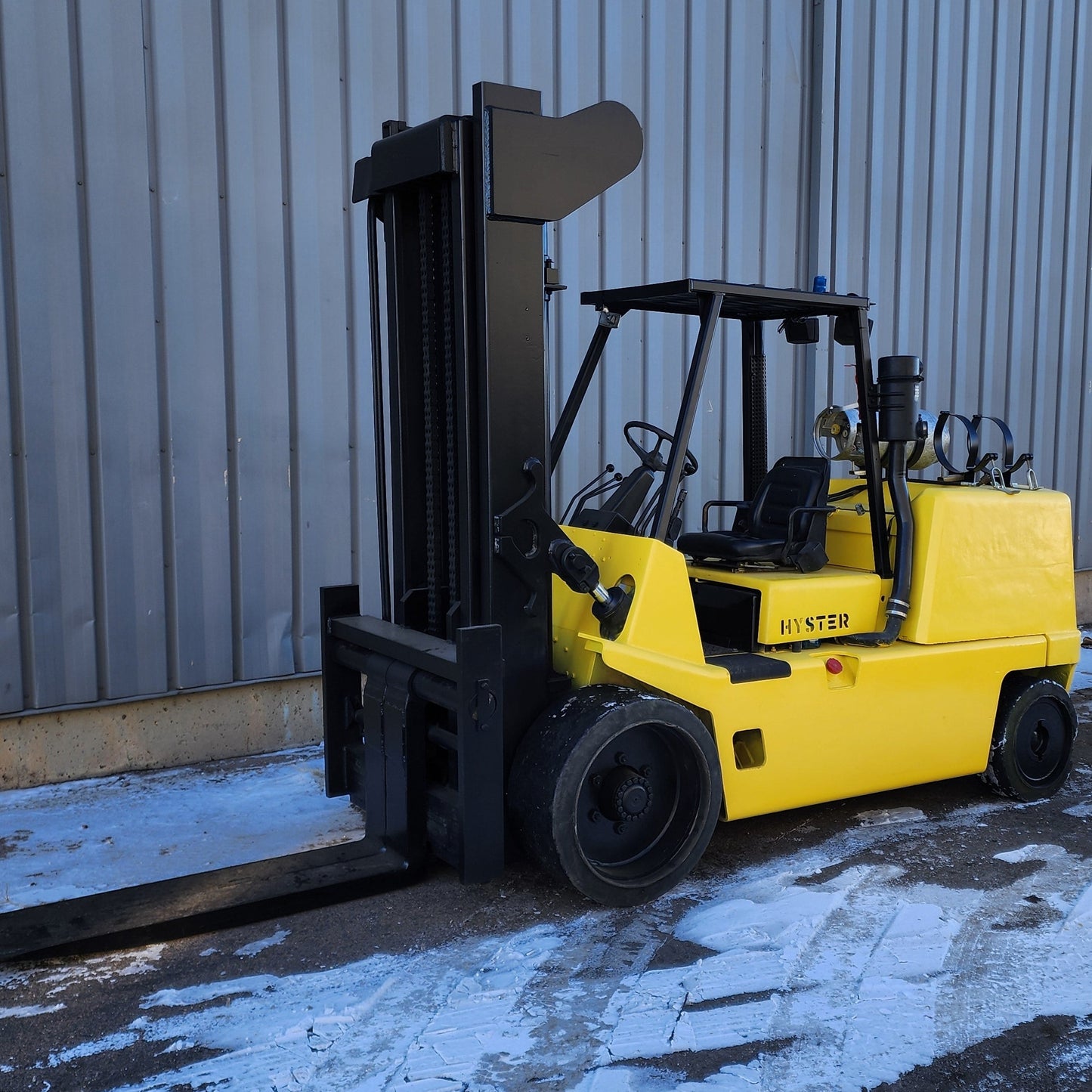 Hyster 18,000 Capacity
