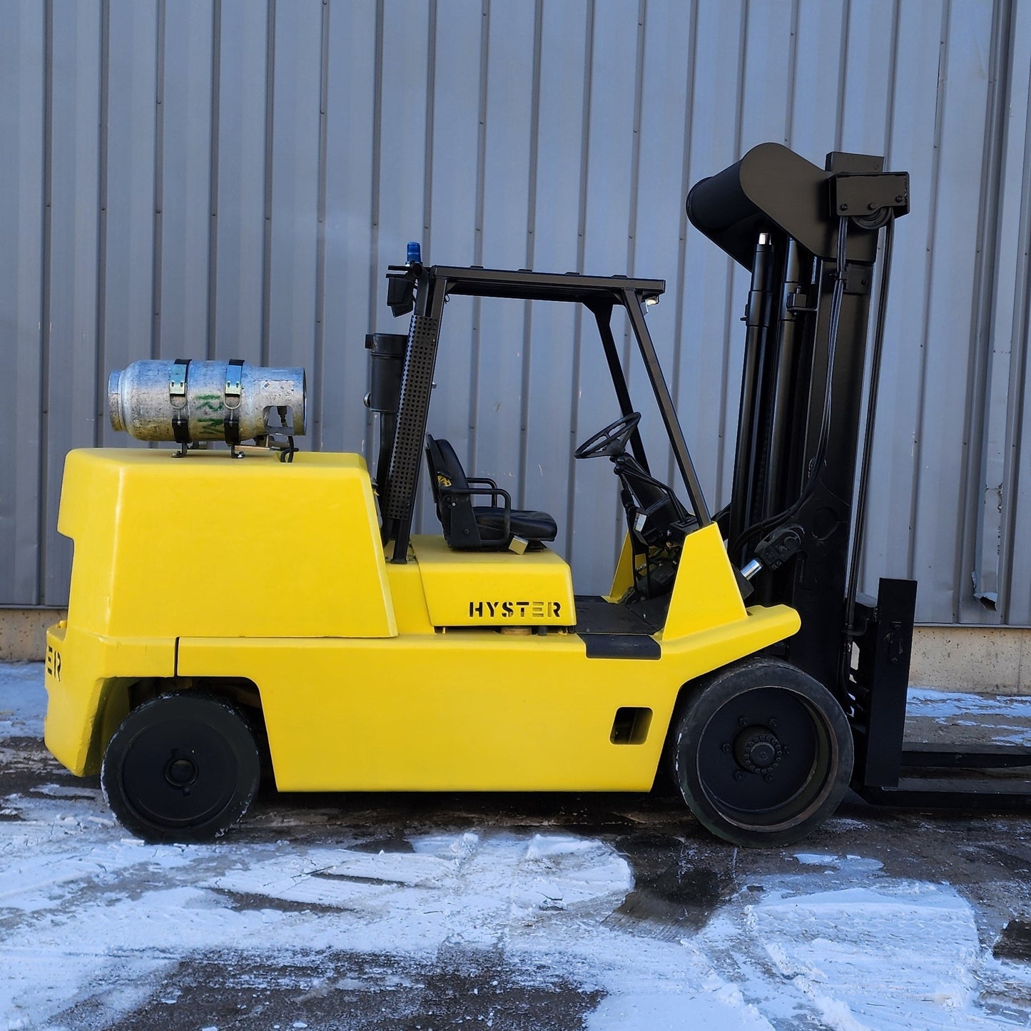 Hyster 18,000 Capacity