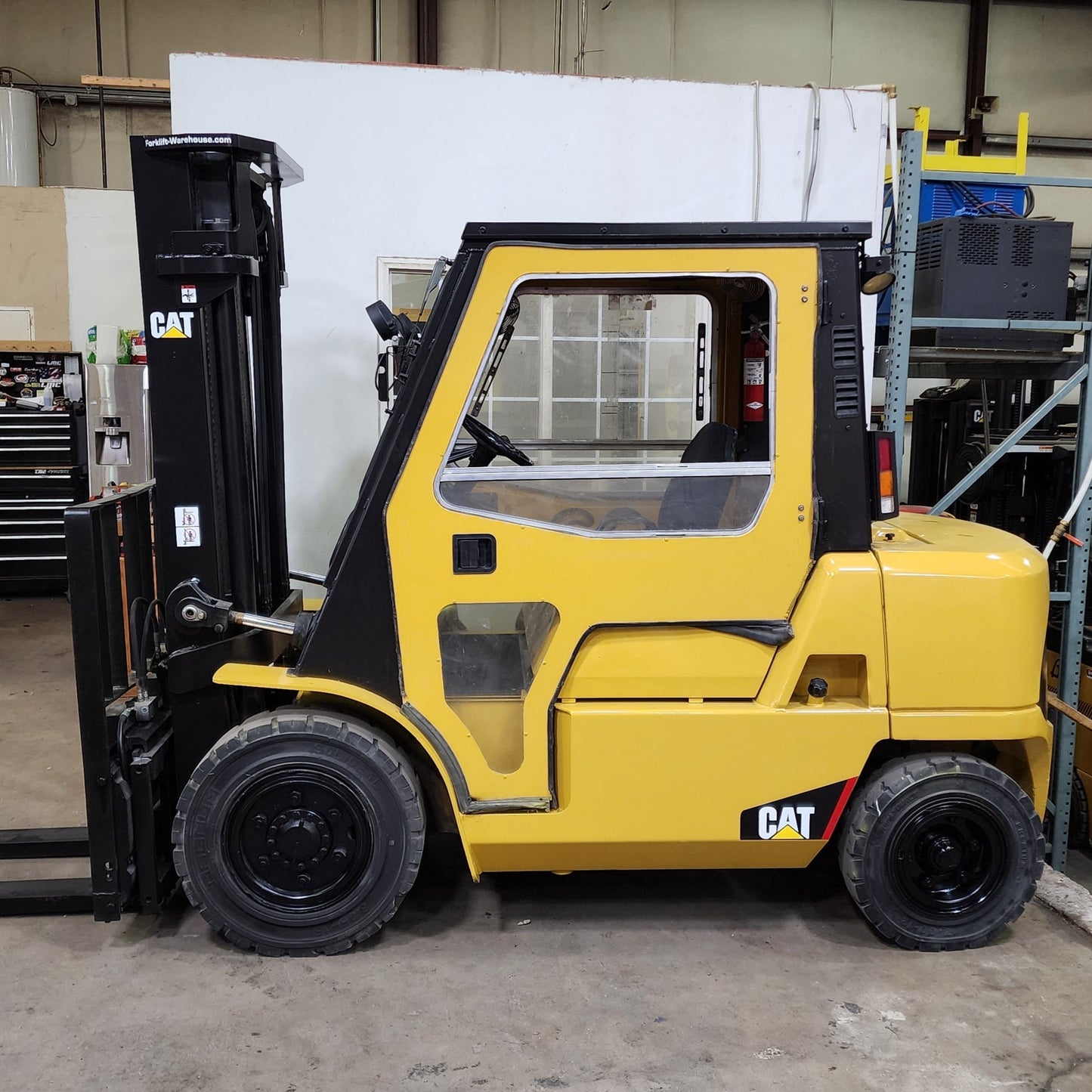 Caterpillar 8,000 Capacity Gas