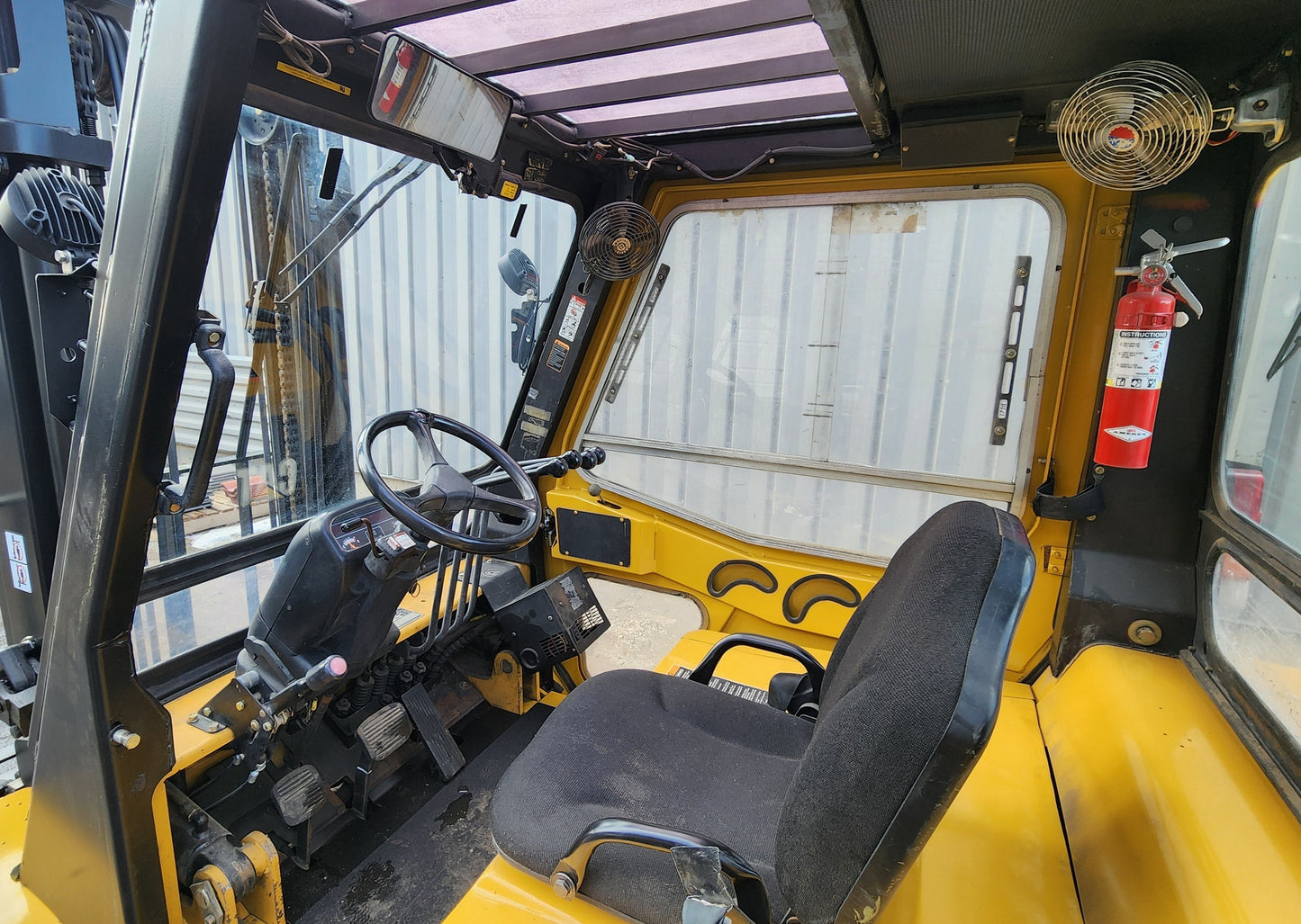 Caterpillar 8,000 Capacity Gas
