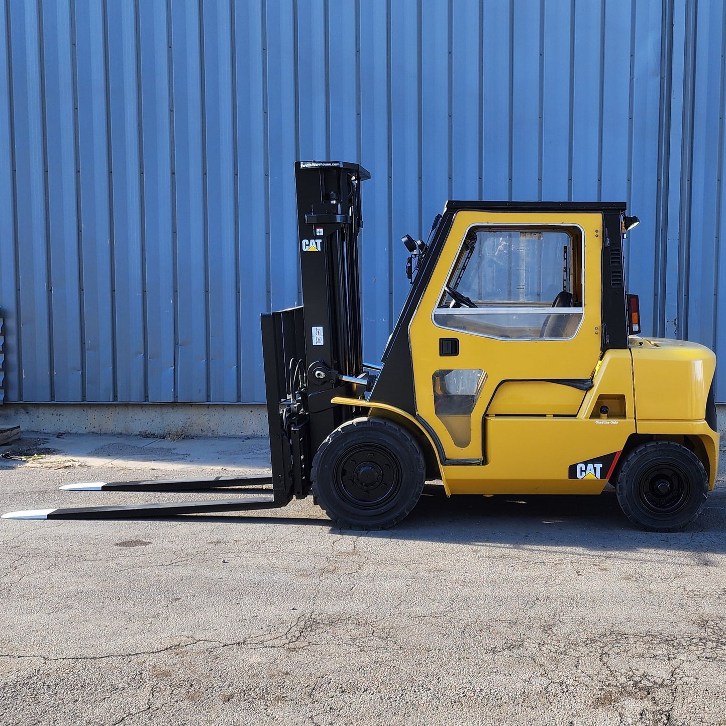 Caterpillar 8,000 Capacity Gas