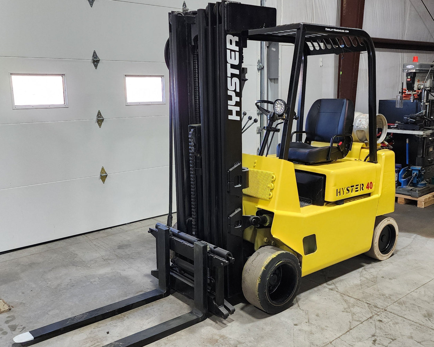 Hyster 4,000 Capacity