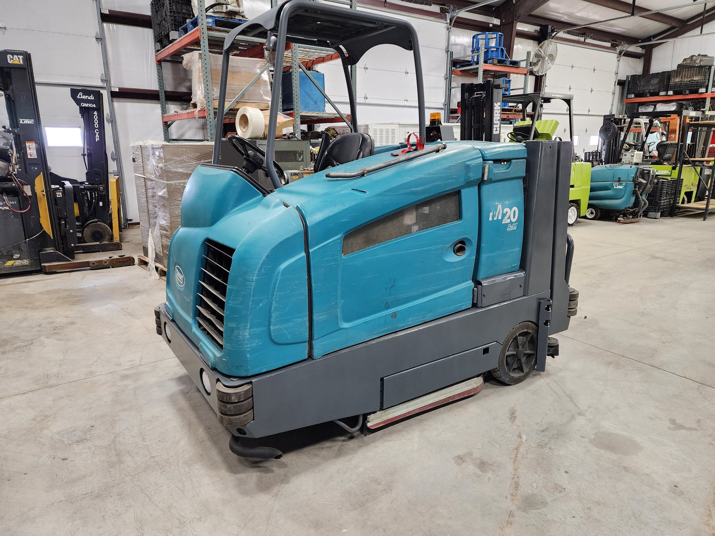 Tennant M20 Floor Sweeper Scrubber