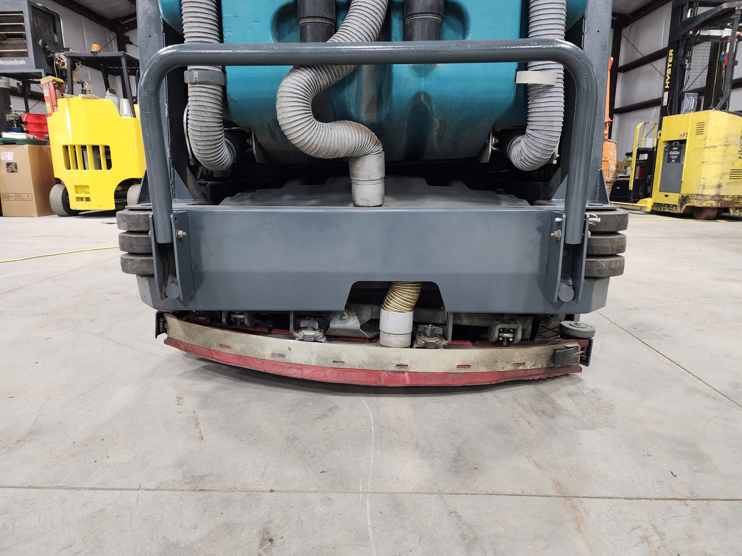 Tennant M20 Floor Sweeper Scrubber