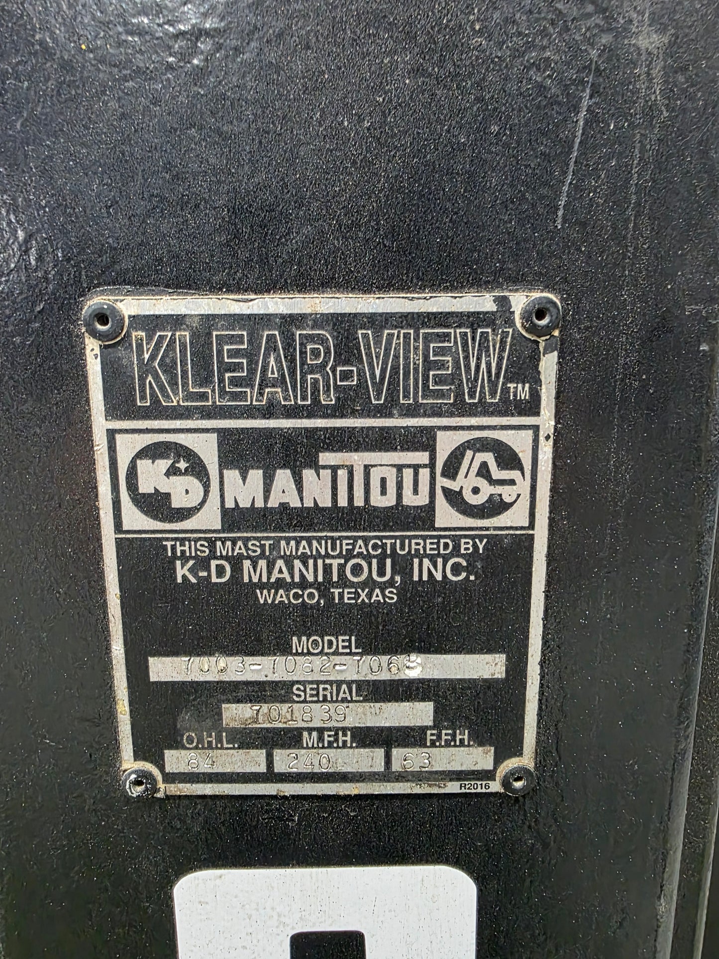 Clark Electric 2,550 lbs Capacity
