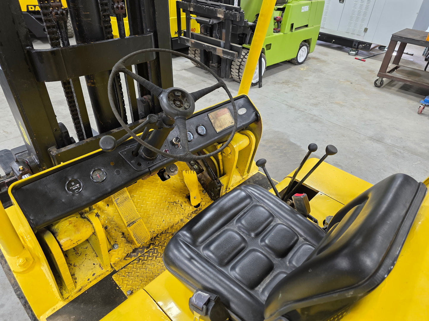 Hyster 12,500 Capacity