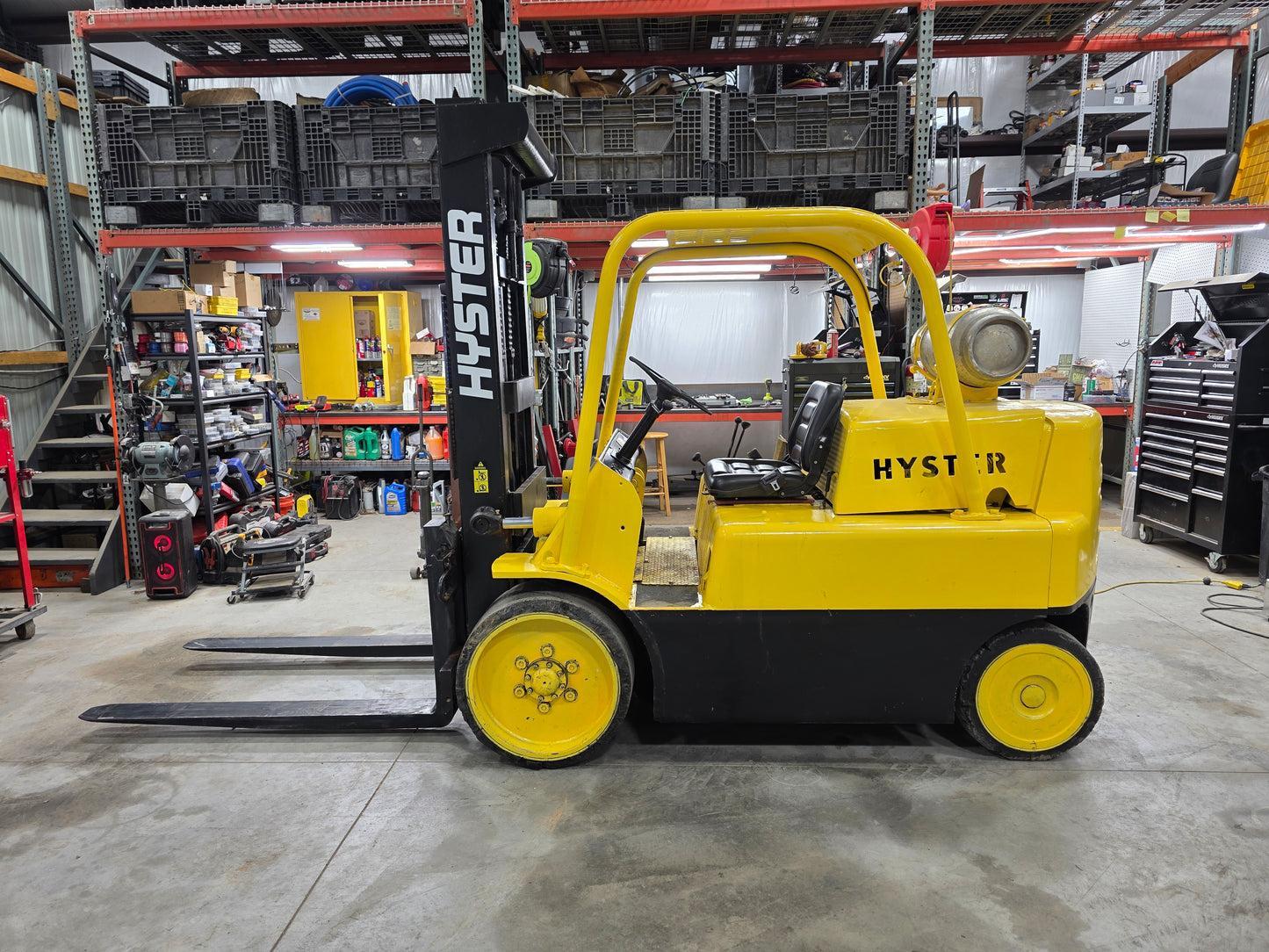 Hyster 12,500 Capacity