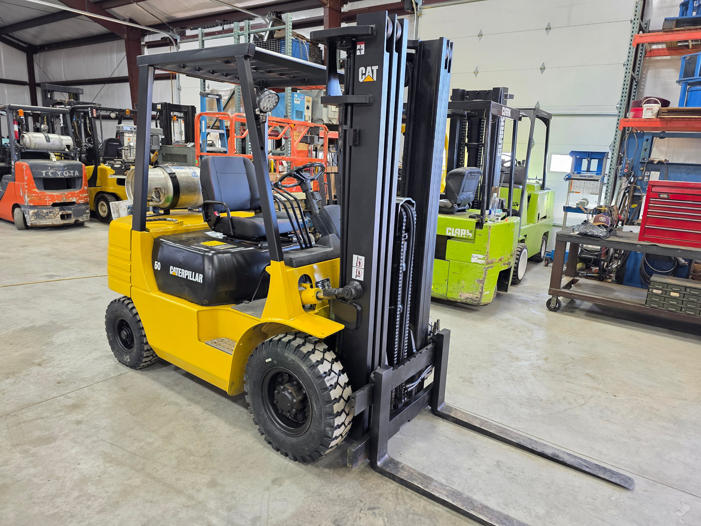 Caterpillar 5,000 Capacity