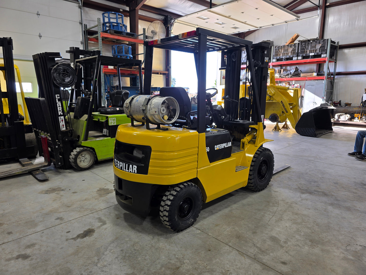 Caterpillar 5,000 Capacity