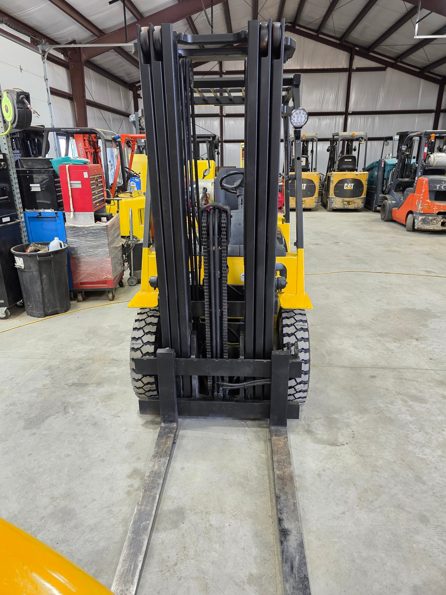 Caterpillar 5,000 Capacity