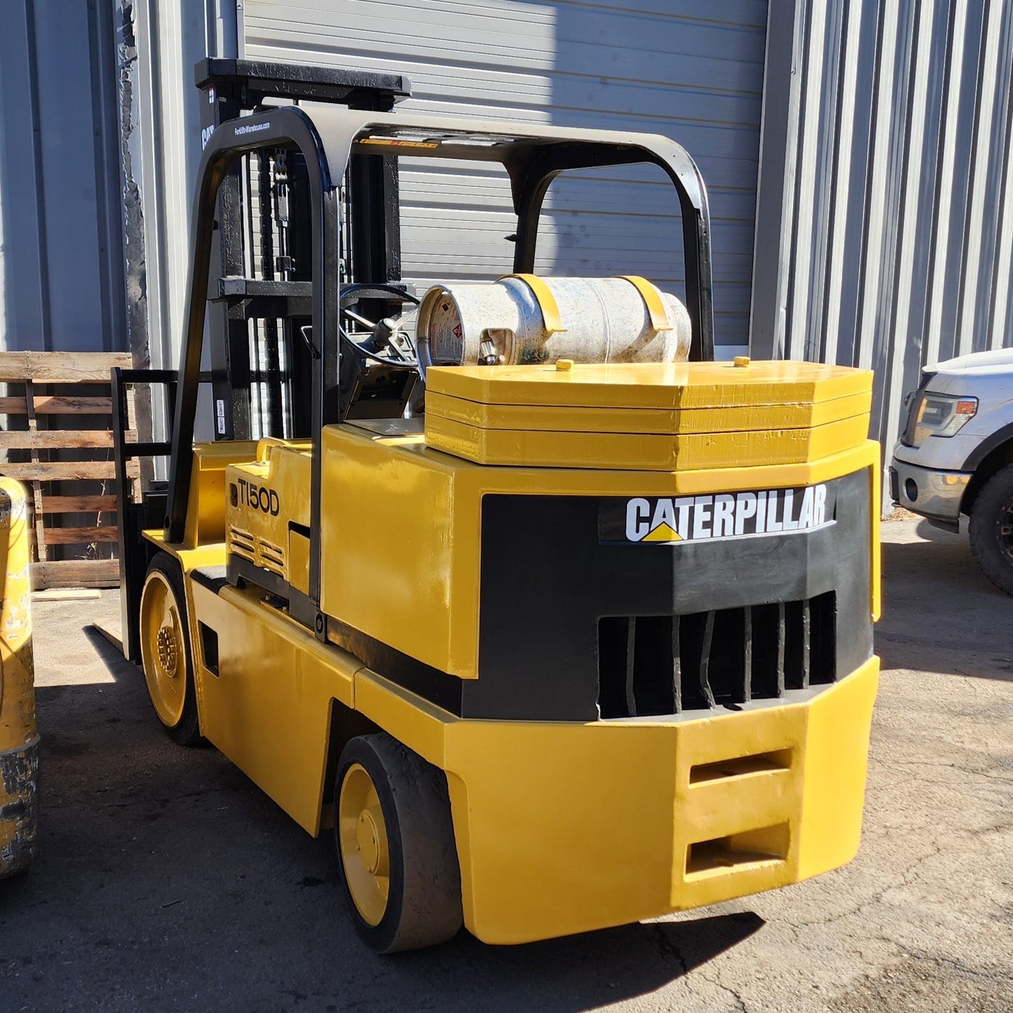 Caterpillar 15,000 Capacity