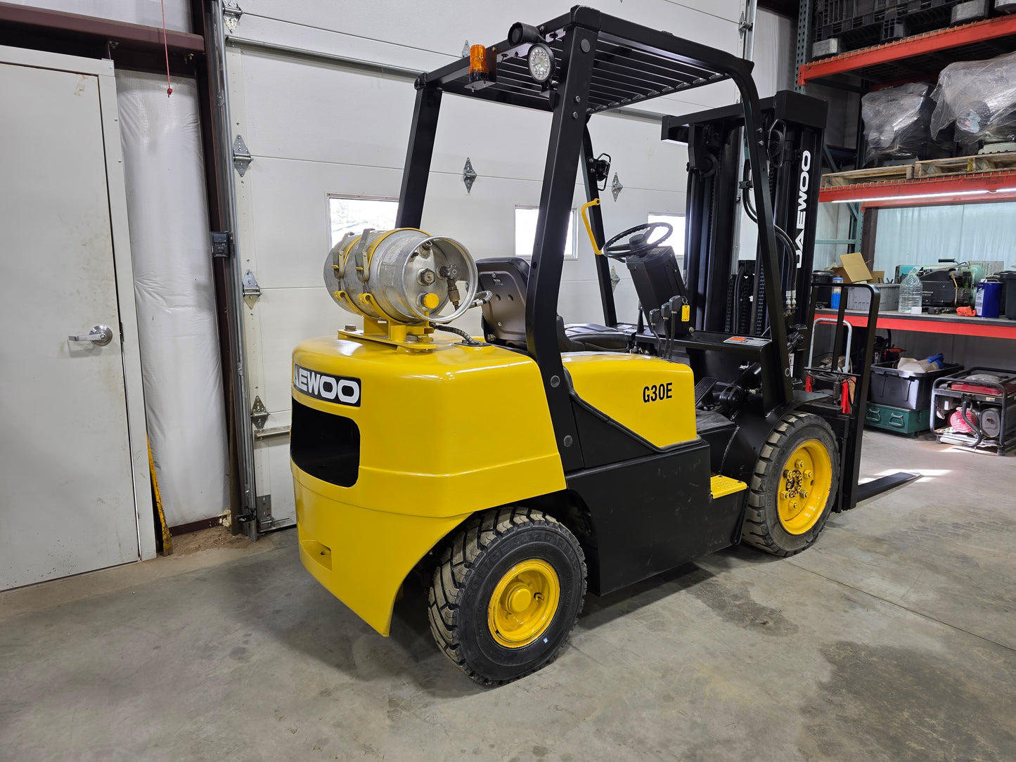 Daewoo 6,000 Capacity LPG Pneumatic