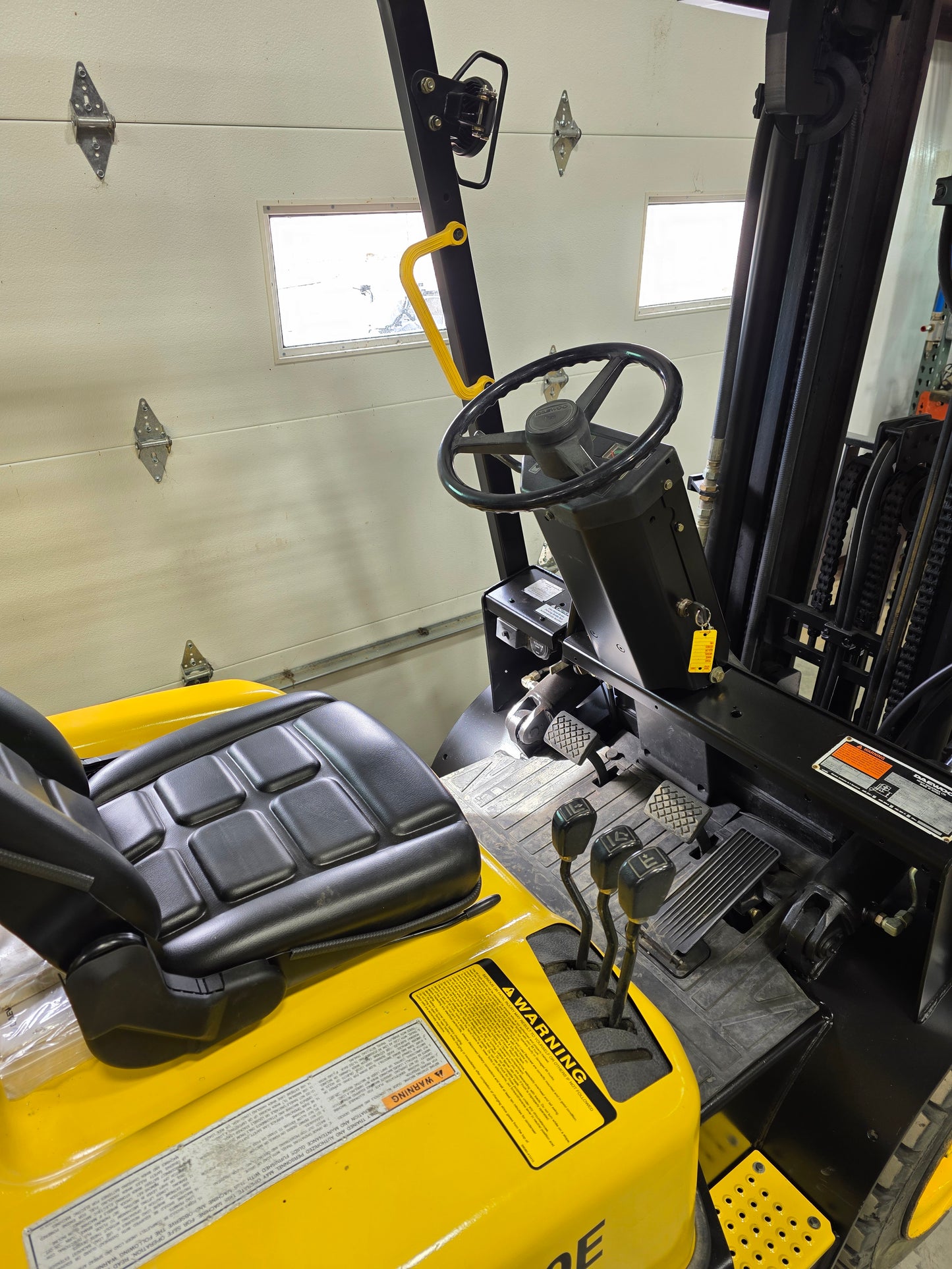 Daewoo 6,000 Capacity LPG Pneumatic