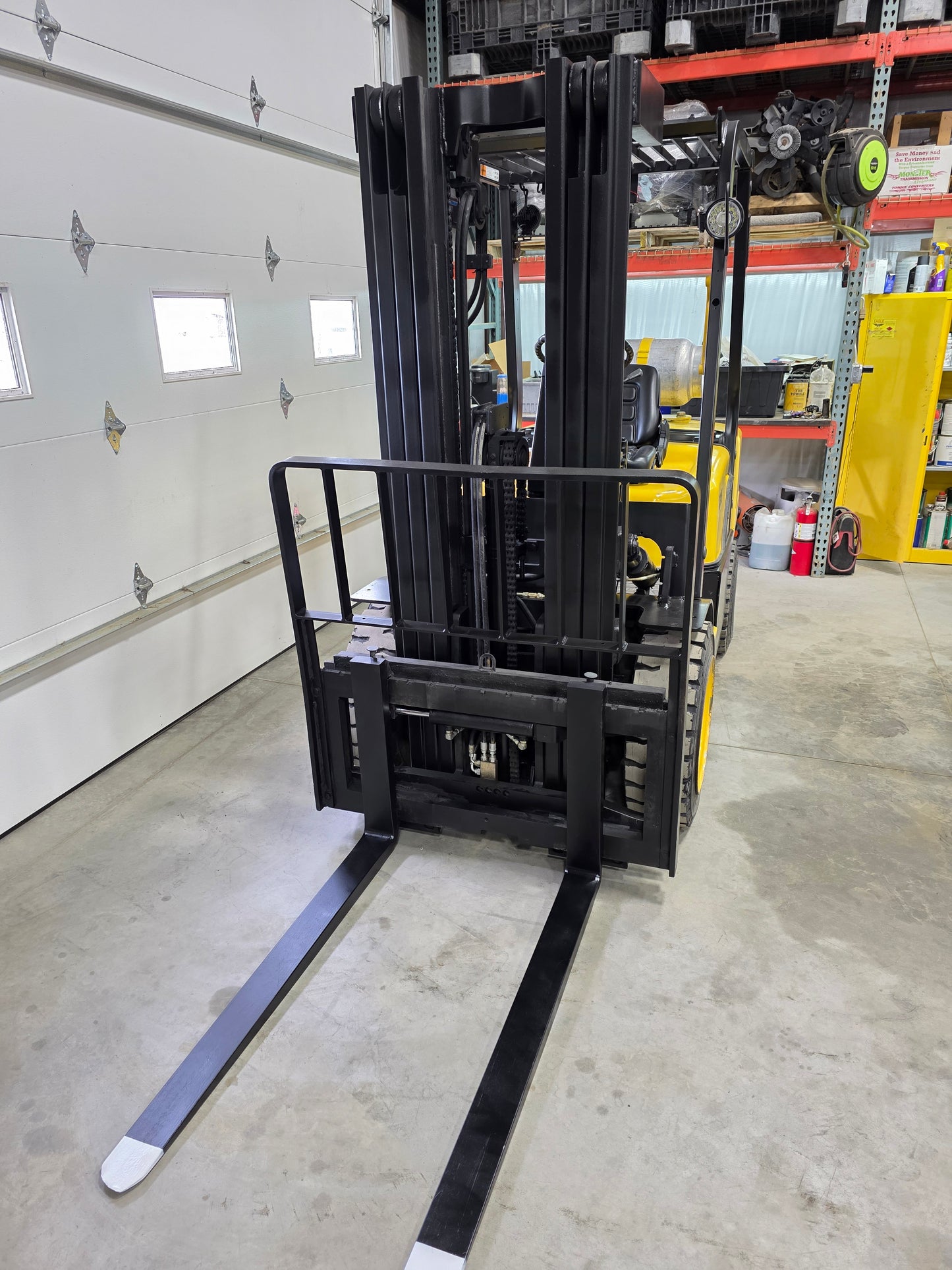 Daewoo 6,000 Capacity LPG Pneumatic