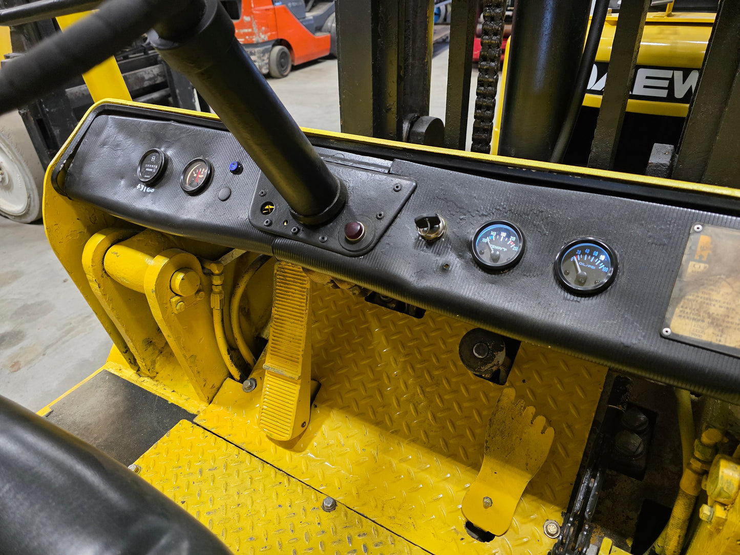 Hyster 12,500 Capacity LPG Cushion