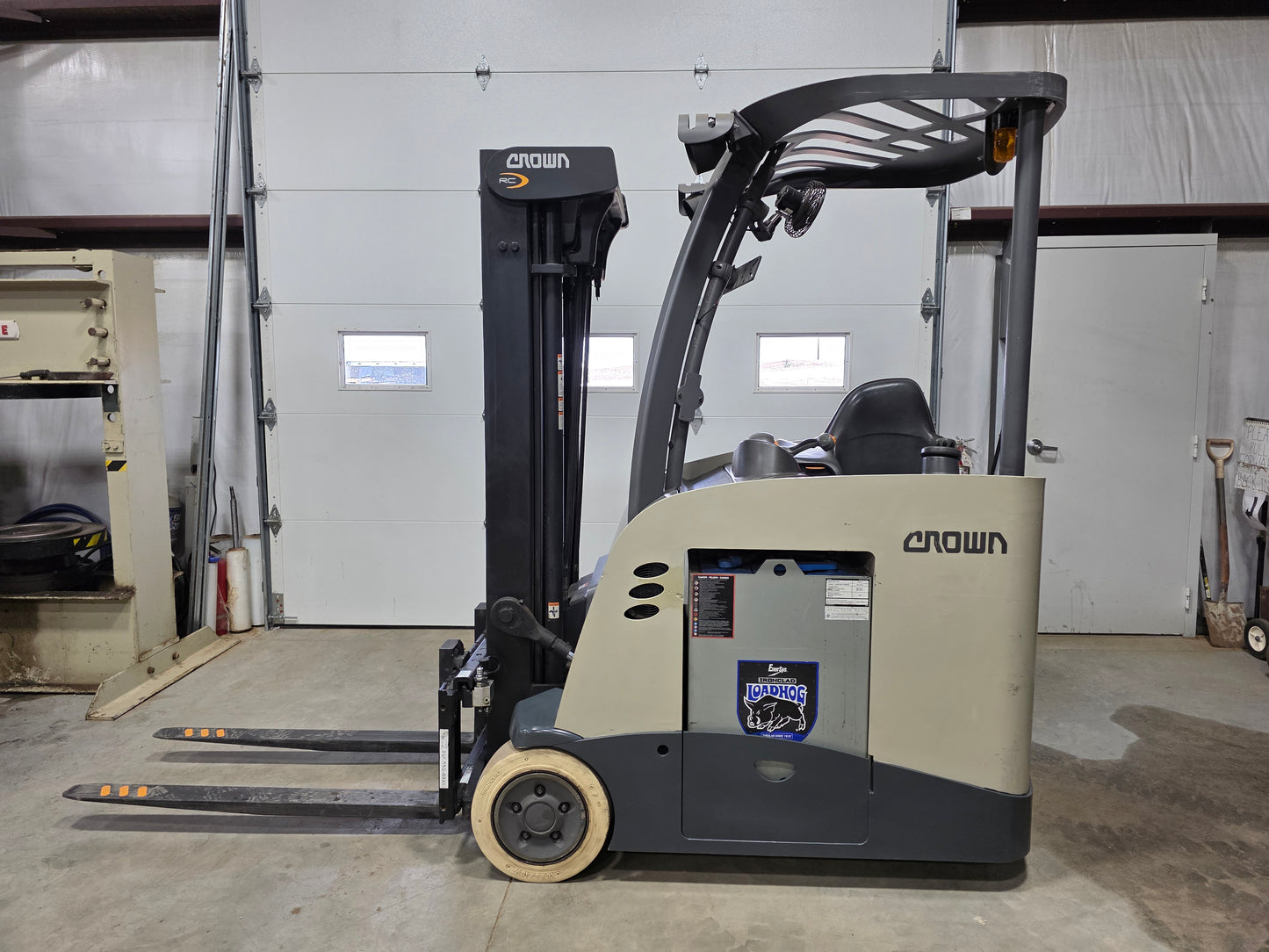 Crown 4,000lbs Capacity Electric