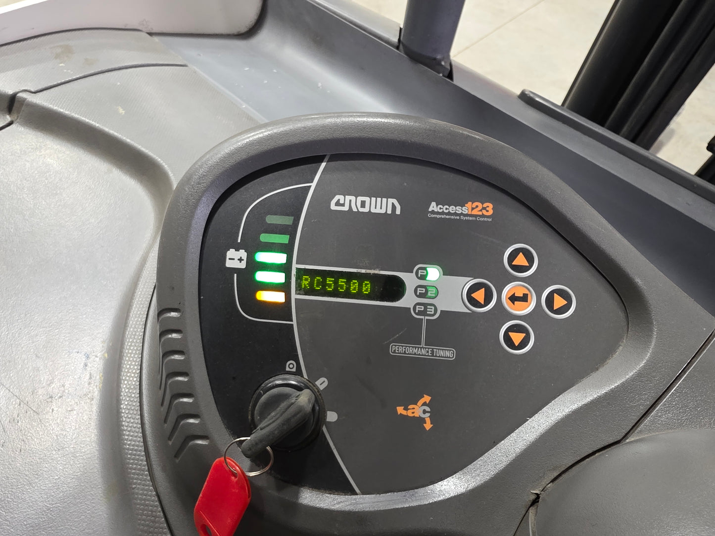 Crown 4,000lbs Capacity Electric