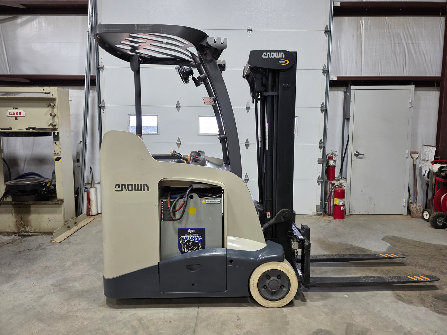 Crown 4,000lbs Capacity Electric