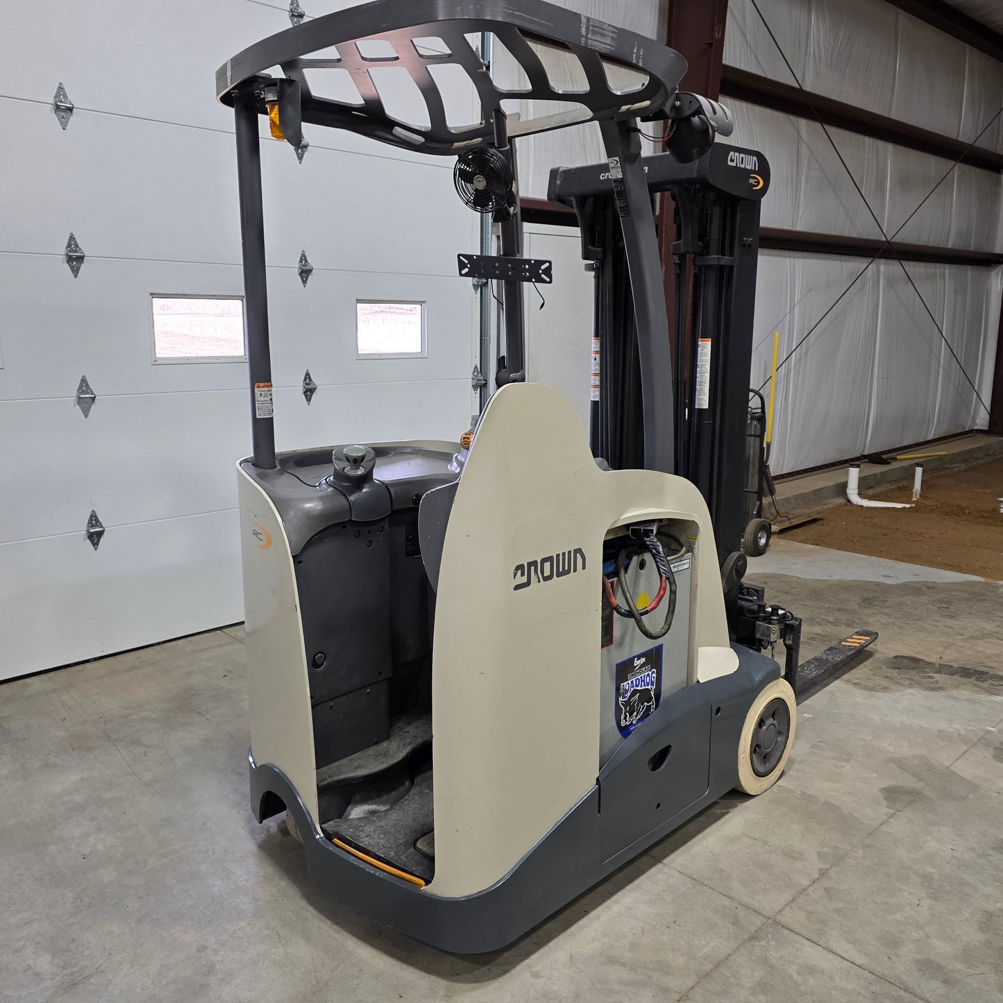 Crown 4,000lbs Capacity Electric