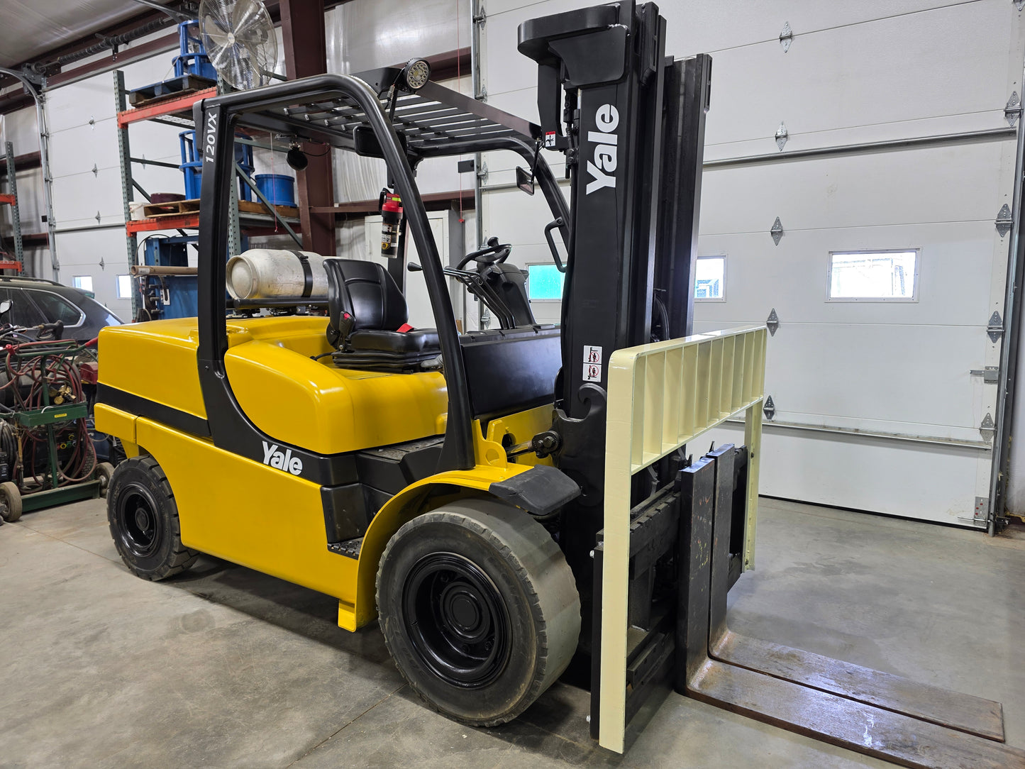 Yale 12,000 Capacity LPG Pneumatic