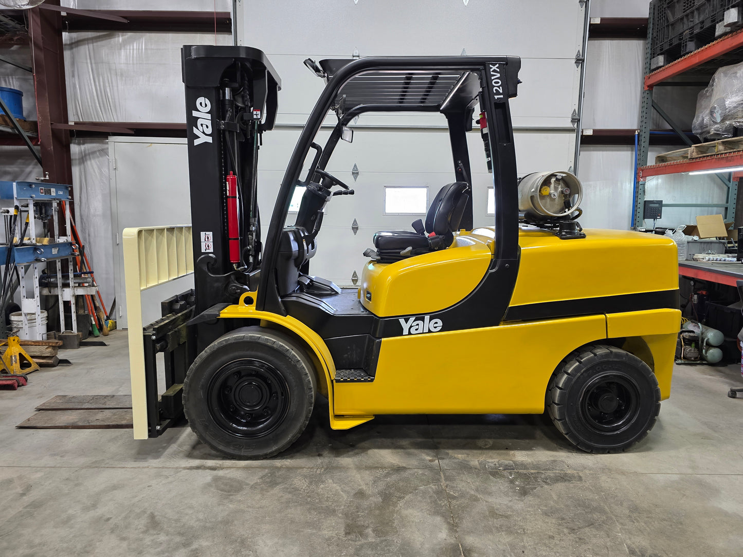 Yale 12,000 Capacity LPG Pneumatic