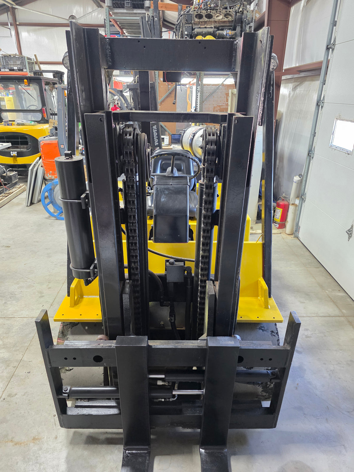 Caterpillar T150D 15,000 Capacity Hydrostatic