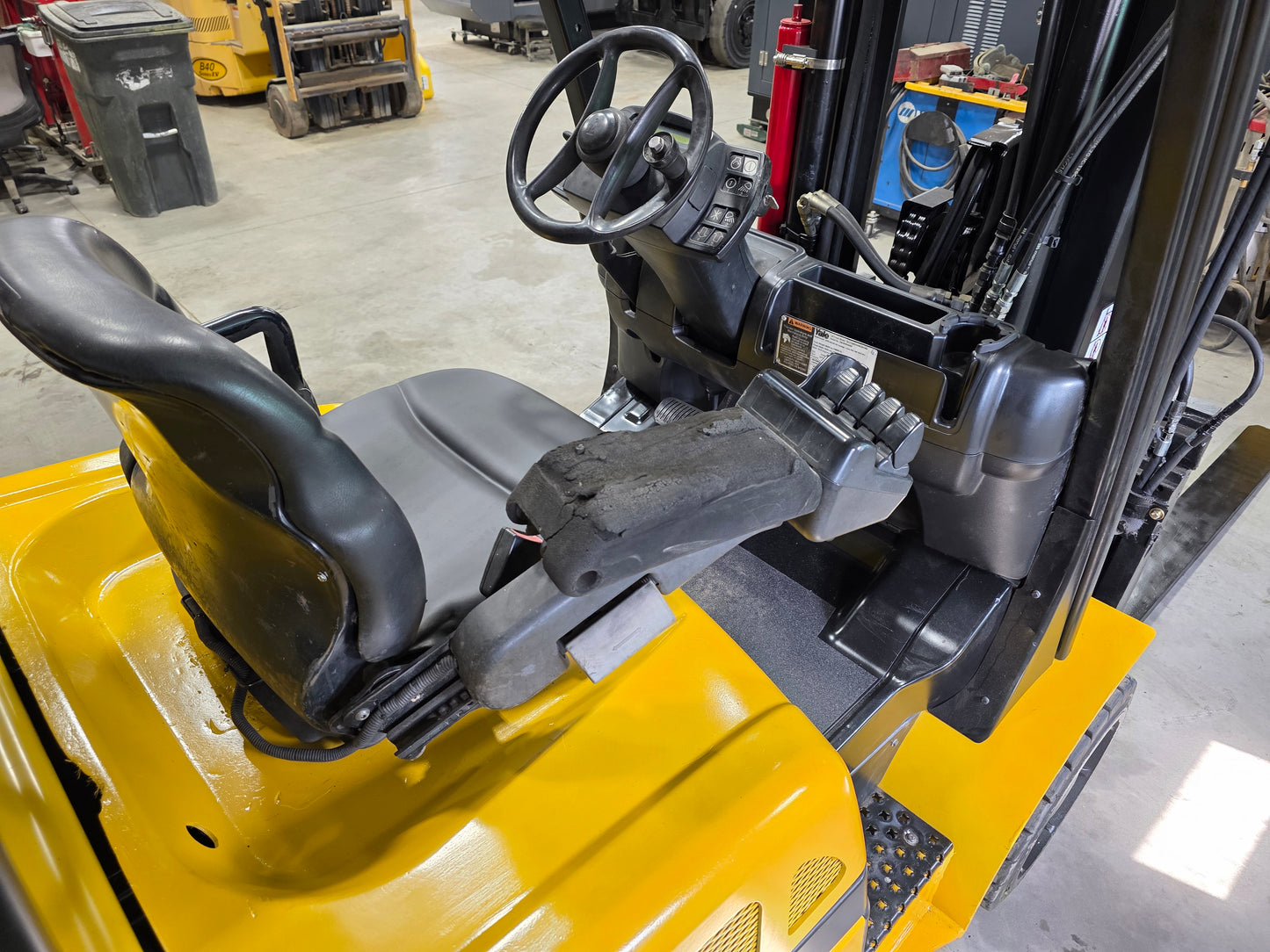 Yale 12,000 Capacity LPG Cushion