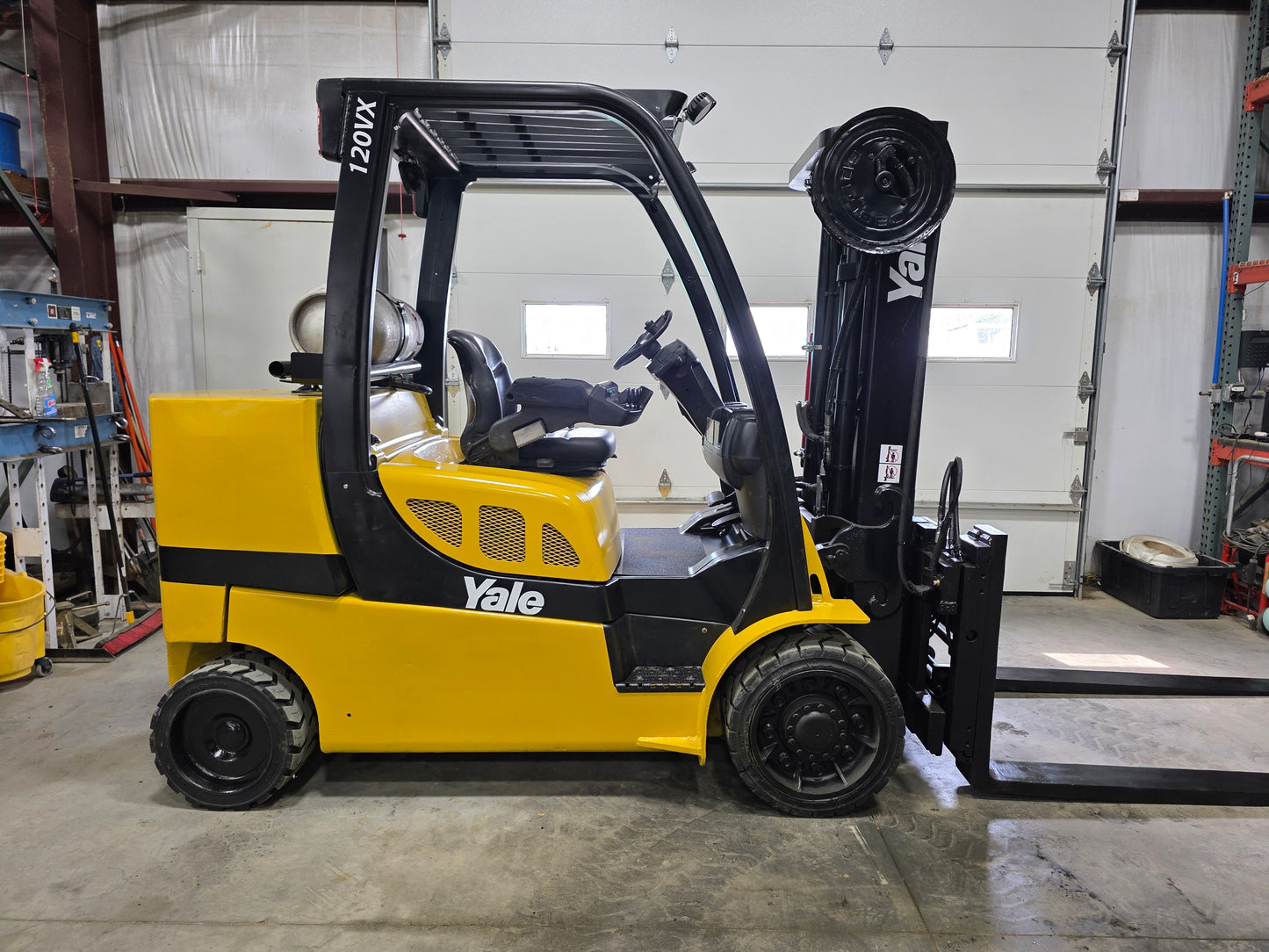 Yale 12,000 Capacity LPG Cushion