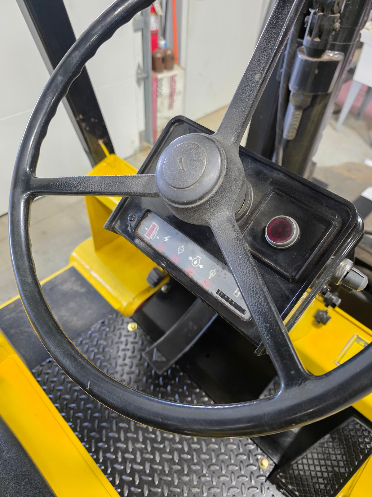 Caterpillar T150D 15,000 Capacity Hydrostatic