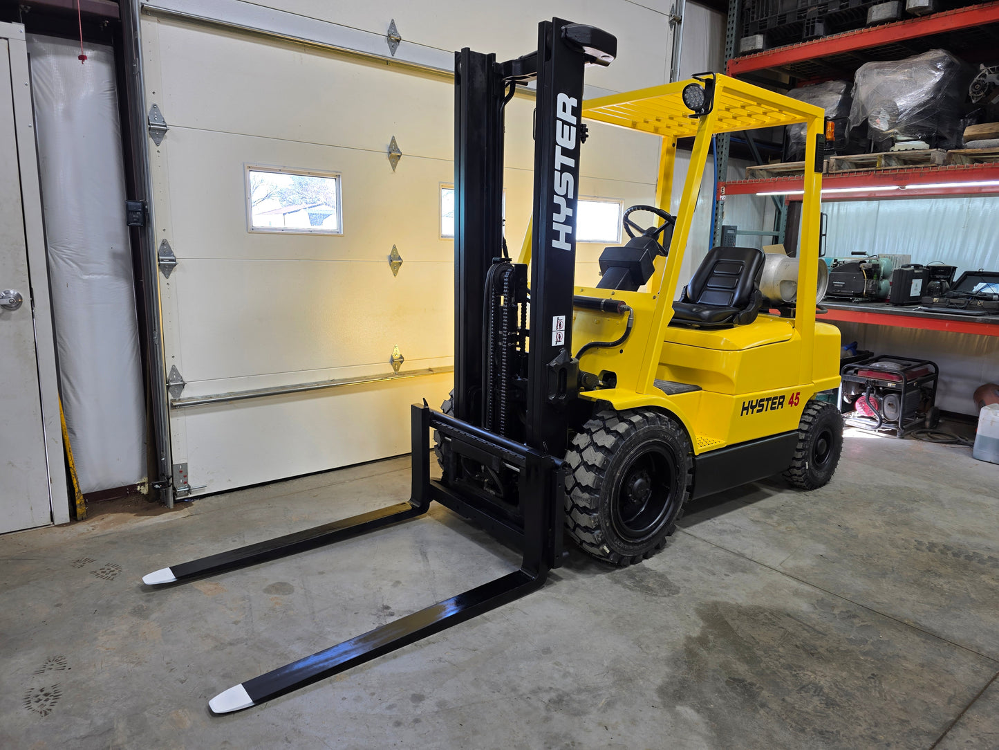 Hyster 4,500 Capacity LPG Pneumatic