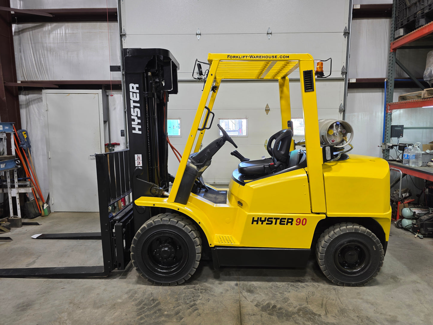 Hyster 9,000 Capacity LP