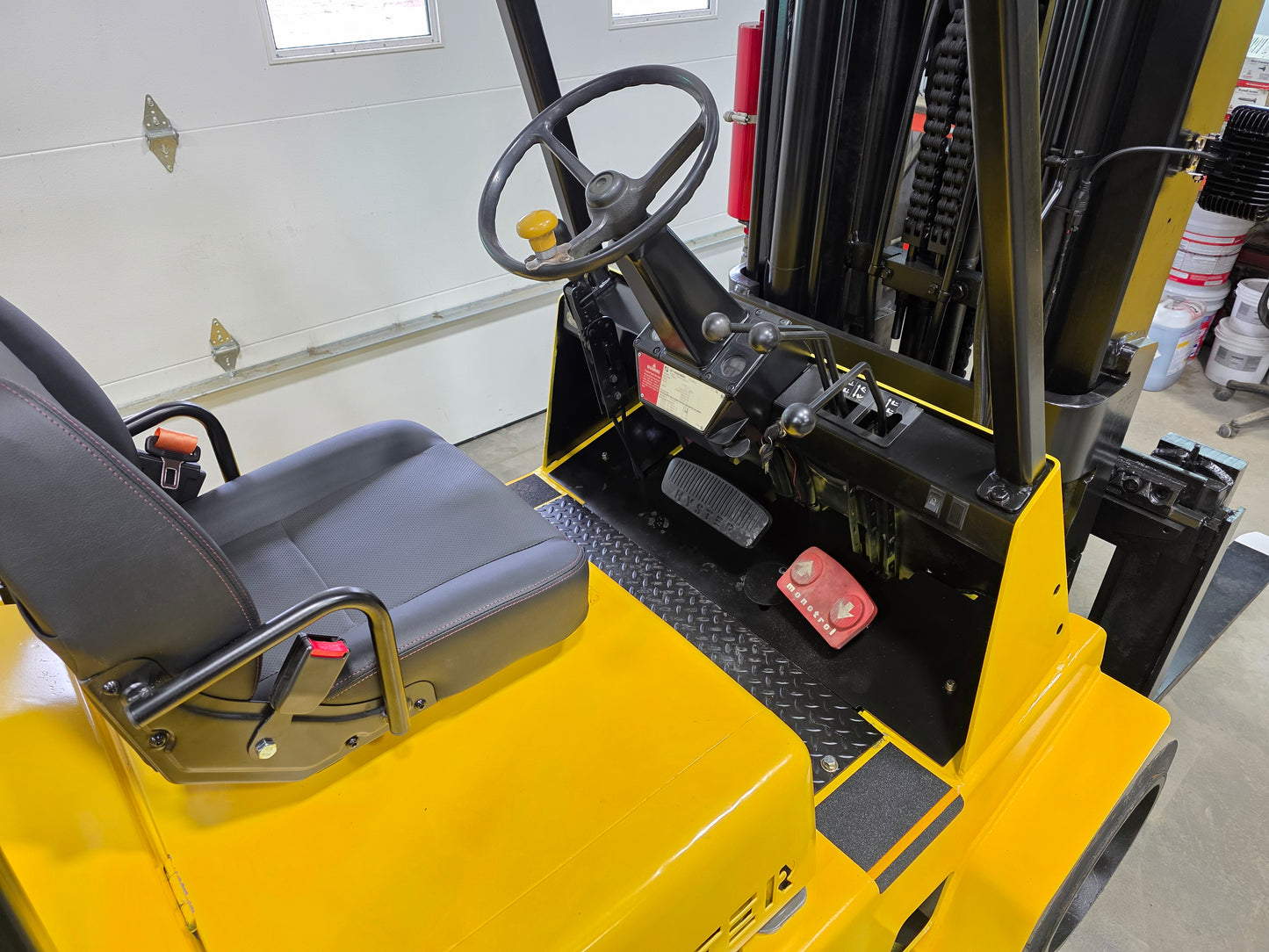 Hyster 12,000 Capacity LP