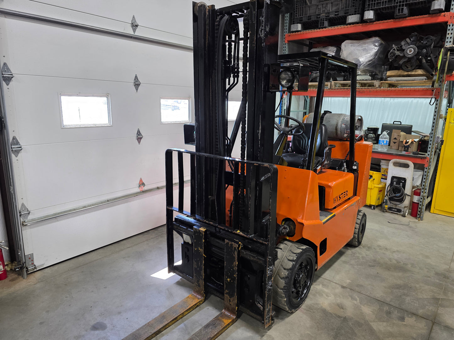 Hyster 8,000 Capacity LPG