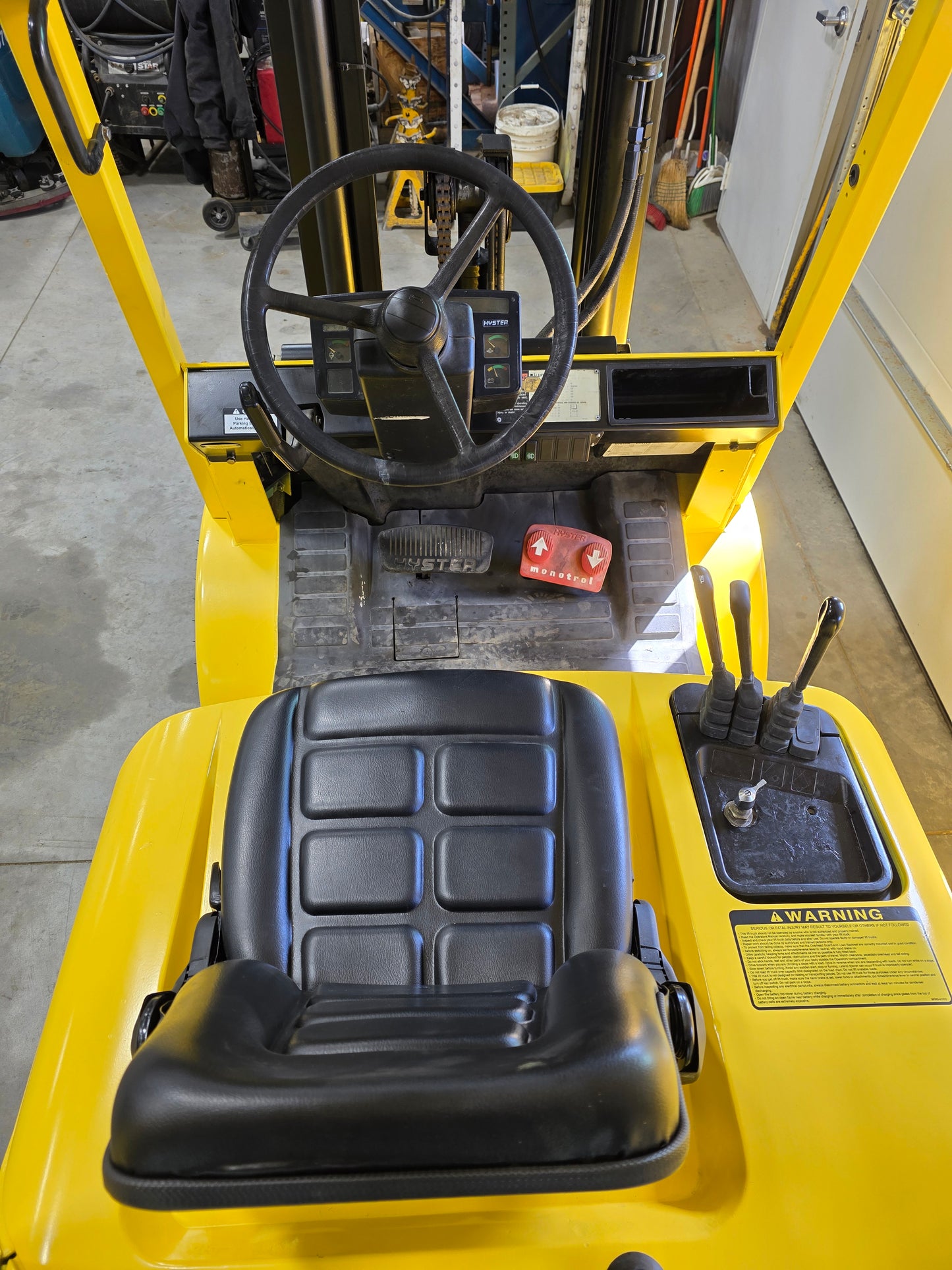 Hyster 4,500 Capacity LPG Pneumatic