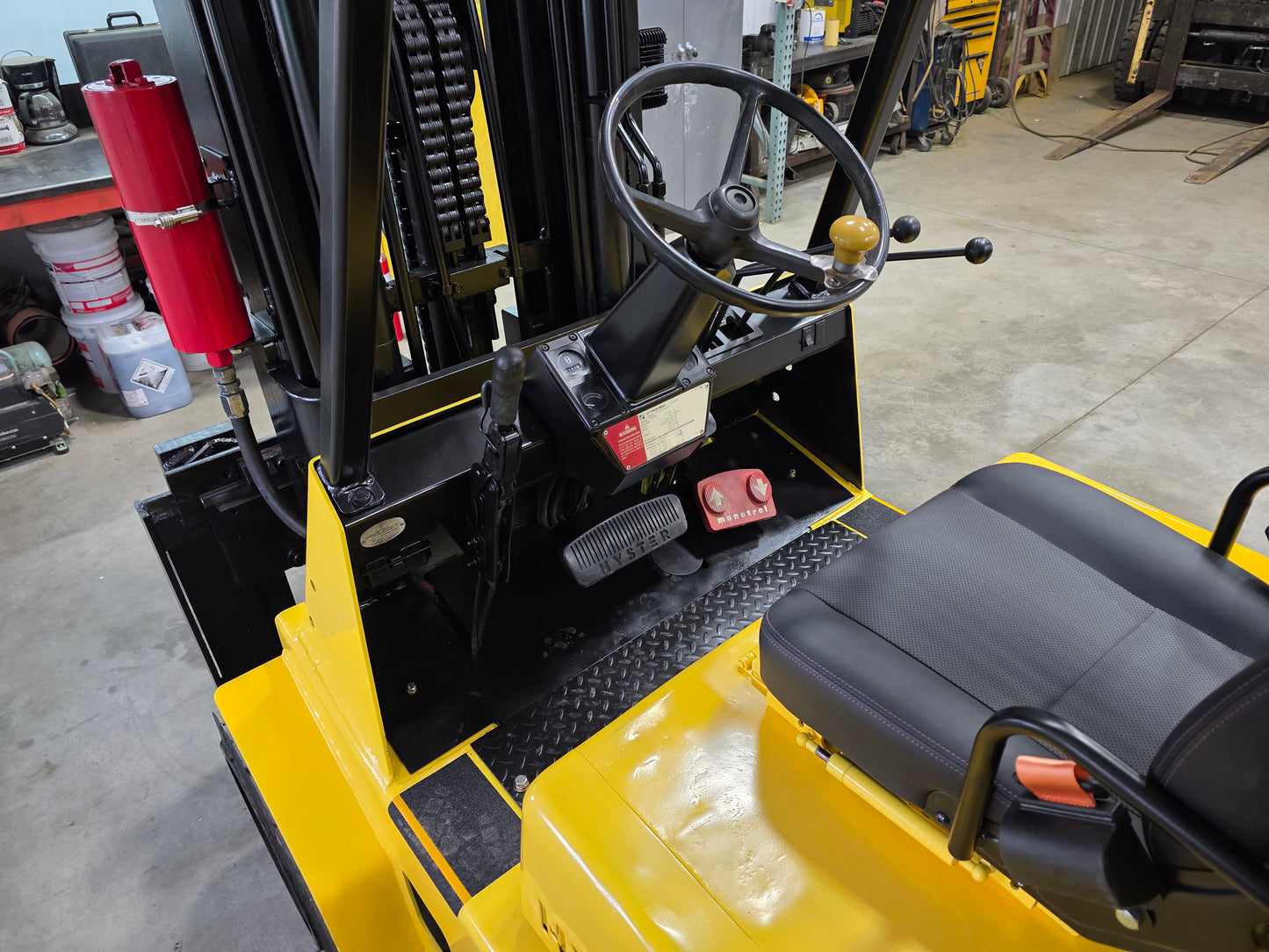 Hyster 12,000 Capacity LP