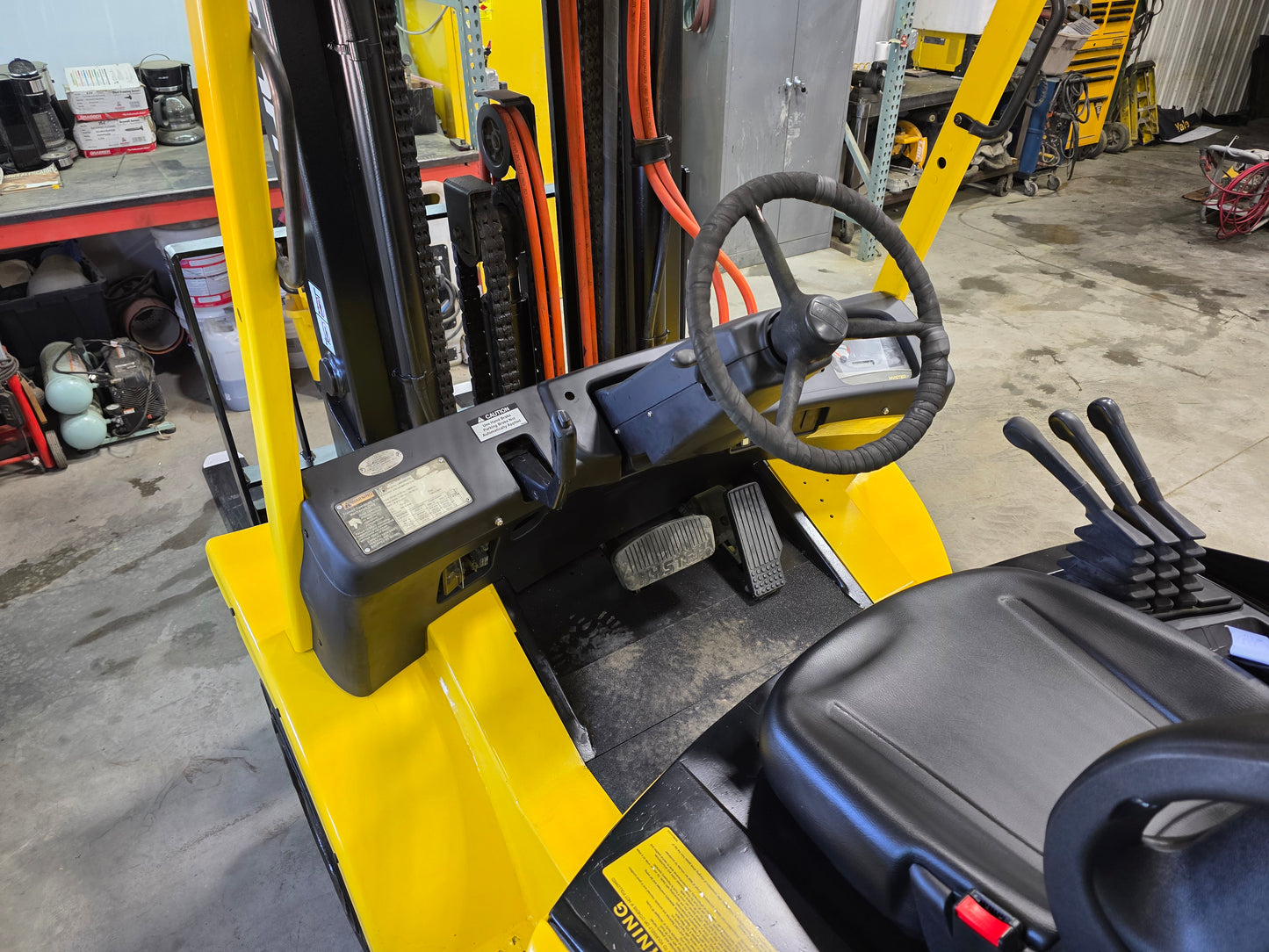 Hyster 9,000 Capacity LP