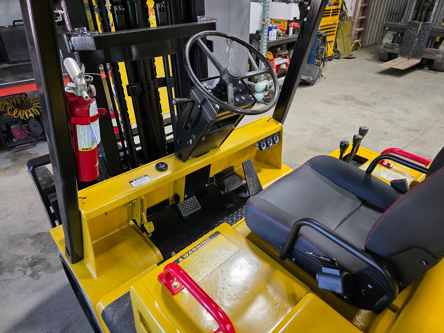Caterpillar T150D 15,000 Capacity