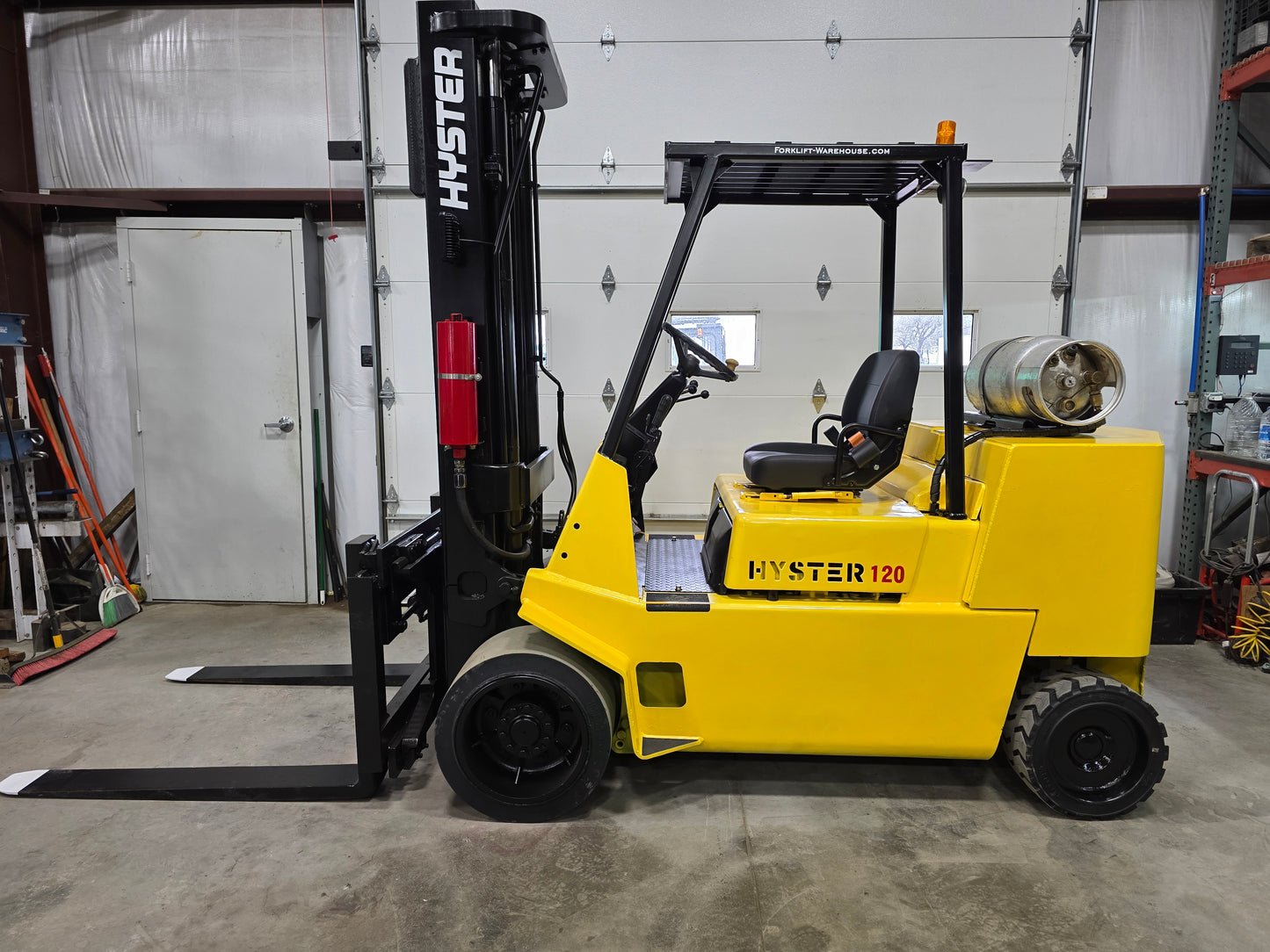 Hyster 12,000 Capacity LP