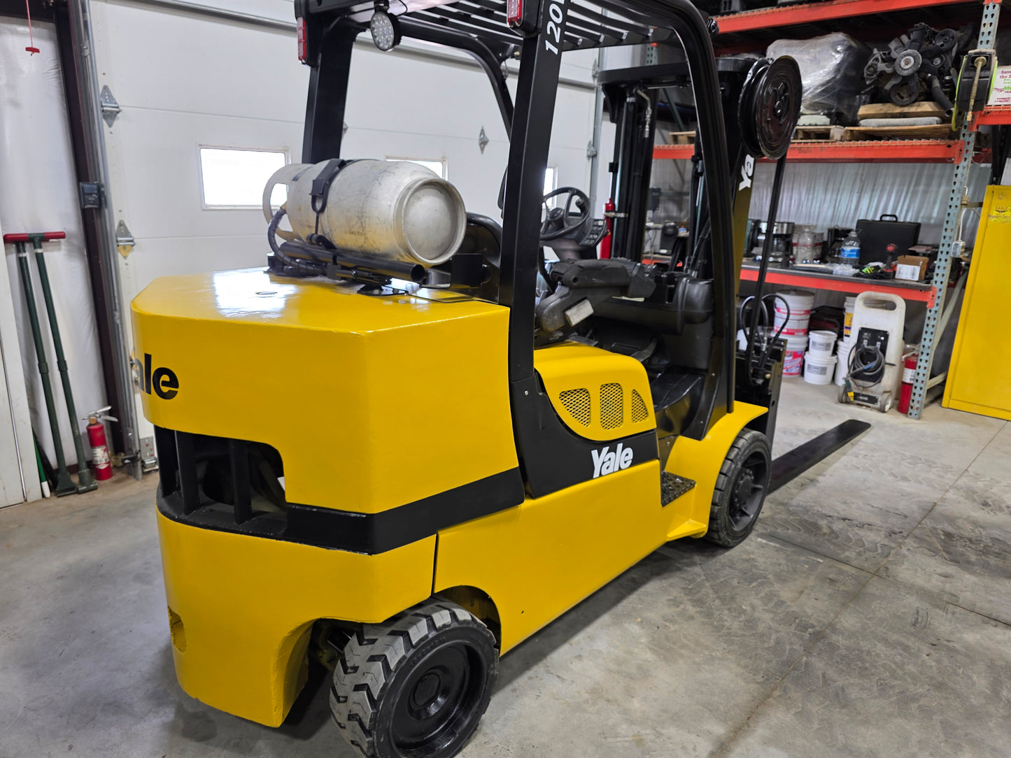 Yale 12,000 Capacity LPG Cushion