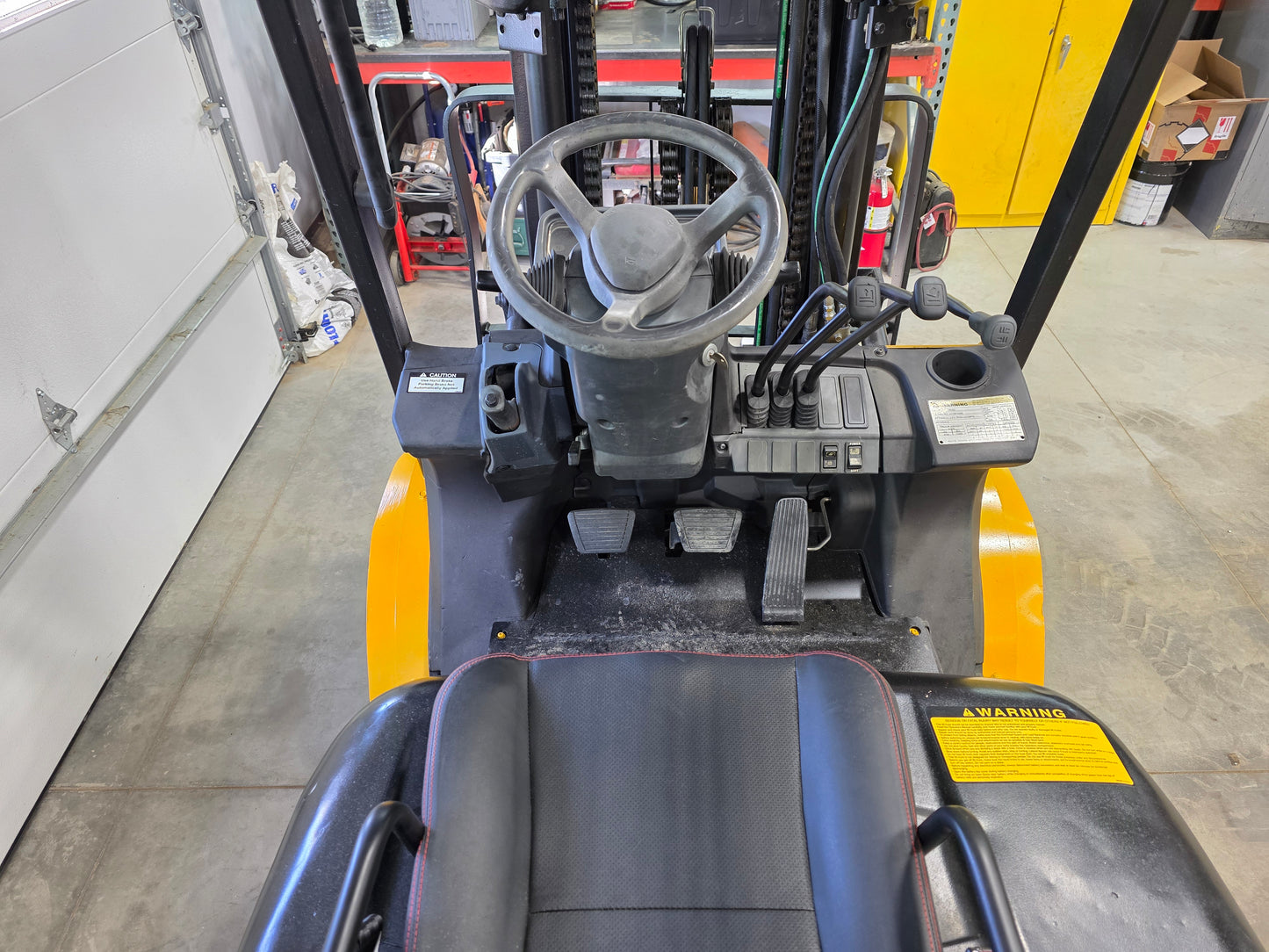 Caterpillar 6,000 Capacity LP Pneumatic